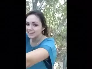 Busty érett mostoha kemény anál és csinos tini csaj kanos hármasban