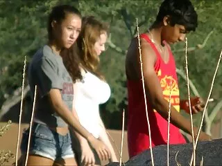 Összeállítása szemtelen cumshots fekete punci szex hármasban