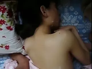 Minden jizz a szőrös apa lánya porno fiatalos hüvelybe