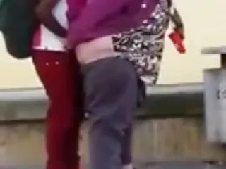 Szexi MILF demonstrálja a szóbeli készségeket a ingyen sex tube forró összeállításban
