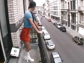 Forró amatőr feleség lovagolja férje kakas a POV video sexi csajok