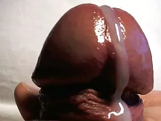 Durva anális szex véget ér a mellkasos cuki és a szexporno creampie számára